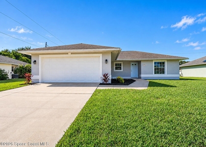 745 18th Street Sw - Photo 1