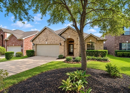 42 Black Swan Court - Photo 1