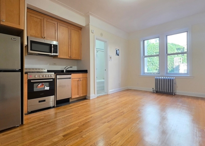 West 13 Street - Photo 1