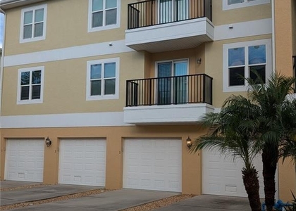 6394 Banyan Boulevard - Photo 1