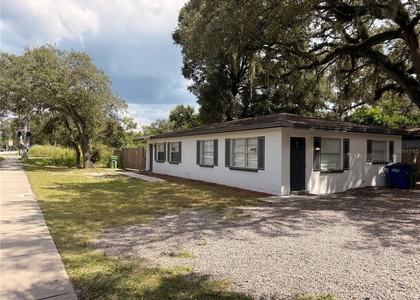 10123 N 11th Street - Photo 1