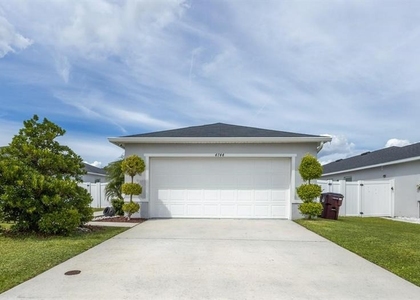 4744 Glencrest Loop - Photo 1