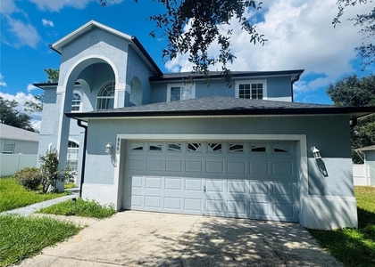 566 Eagle Court - Photo 1