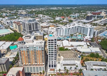 33 S Palm Avenue - Photo 1