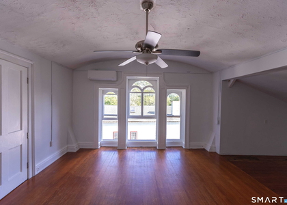 171 Broadway - Photo 1