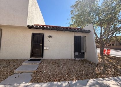 1308 N Jones Boulevard - Photo 1