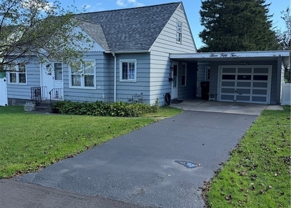 352 Wainwright Avenue - Photo 1
