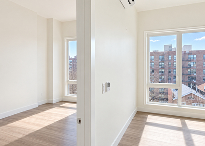 354 East 28th St - Photo 1