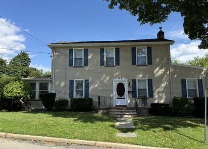 112 Mill St - Photo 1