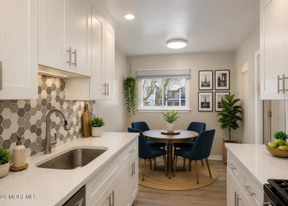 2 Elizabeth Court - Photo 1