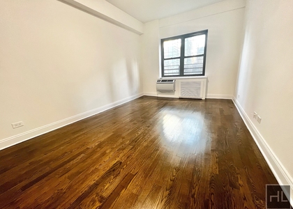 East 57 Street - Photo 1