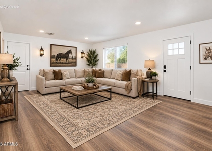 119 S 84th Way - Photo 1