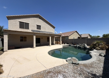 24763 W Jones Avenue - Photo 1