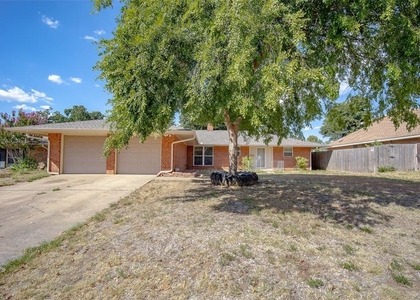7805 Nw 20th Street - Photo 1