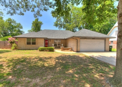 2608 Linden Avenue - Photo 1