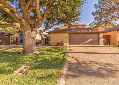 64 Tamarisk Circle - Photo 1