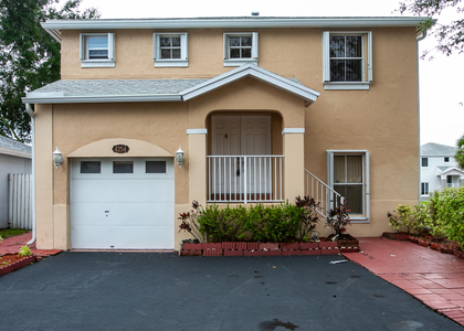 4254 Sw 72nd Way - Photo 1