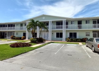 2100 Ne 38th Street - Photo 1