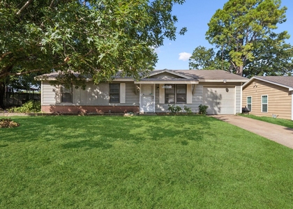 809 Helen Drive - Photo 1