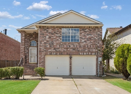 2034 Peregrine Court - Photo 1