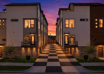 708 W 10th Street - Photo 1