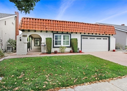 1745 N Holbrook Street - Photo 1