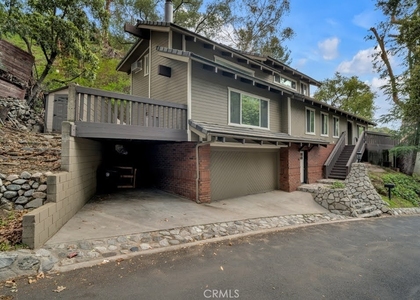 850 Country Club Drive - Photo 1