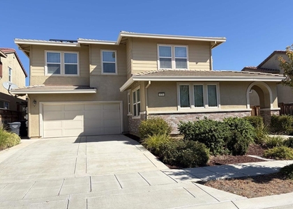 575 W Strauss Dr - Photo 1