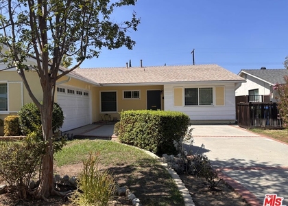 6667 Lederer Avenue - Photo 1