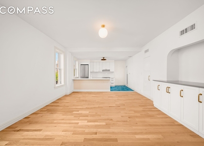 Forest Avenue - Photo 1