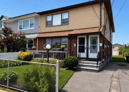 14214 222nd Street - Photo 1