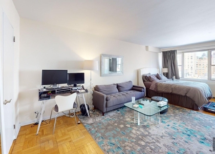 155 E 34th Street - Photo 1