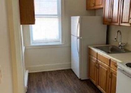 115 S Loudoun Street - Photo 1