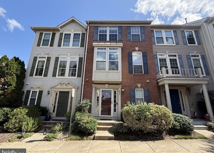 970 Harrison Circle - Photo 1