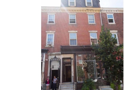 1114 Pine Street - Photo 1