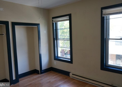 2032 W Berks Street - Photo 1