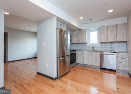 2553 Montrose Street - Photo 1