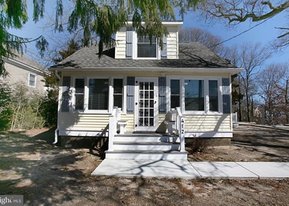 412 W Ocean Heights Avenue - Photo 1