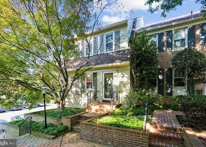 10931 Wickshire Way - Photo 1