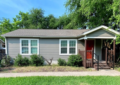 609 W Odell St - Photo 1