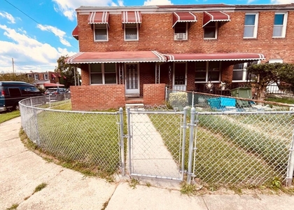 3018 E Larue Square E - Photo 1