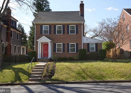 4912 Brandywine Street Nw - Photo 1