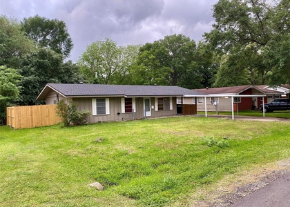 260 Bradford Dr - Photo 1