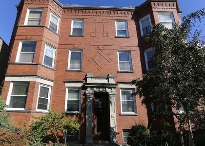 833 N Rockwell Street - Photo 1