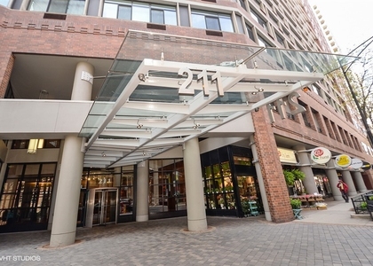 211 E Ohio Street - Photo 1