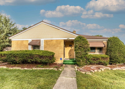 1195 Jeanette Street - Photo 1
