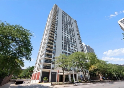 1455 N Sandburg Terrace - Photo 1