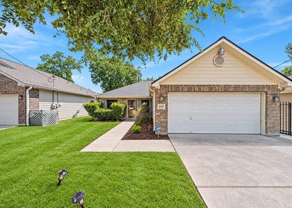 8421 Lawler Street - Photo 1