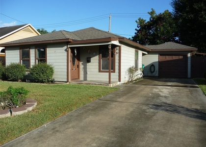 2402 Raymond Street - Photo 1