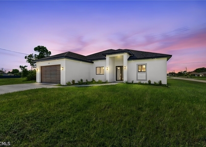 1728 Kismet Parkway W - Photo 1